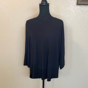 Max studio 3/4 sleeve black top